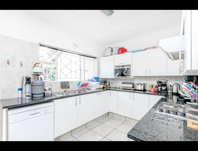 3 BEDROOM PROPERTY TO RENT IN BORDEAUX